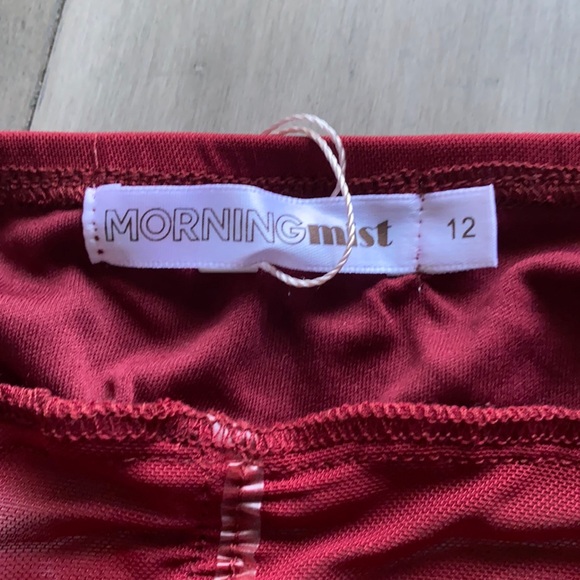 Buister Ruched Tank Top - Picture 3 of 4